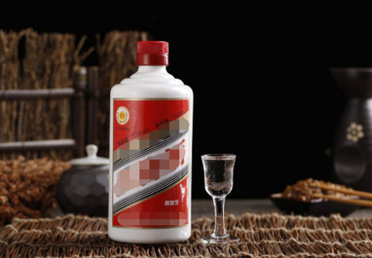 為什么茅臺(tái)酒玻璃瓶是乳白色的，而不是透明的？大多數(shù)人都不知道